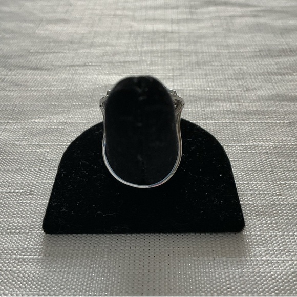 Light Blue Topaz Sterling Silver Knuckle to Knuckle - Picture 3 of 5